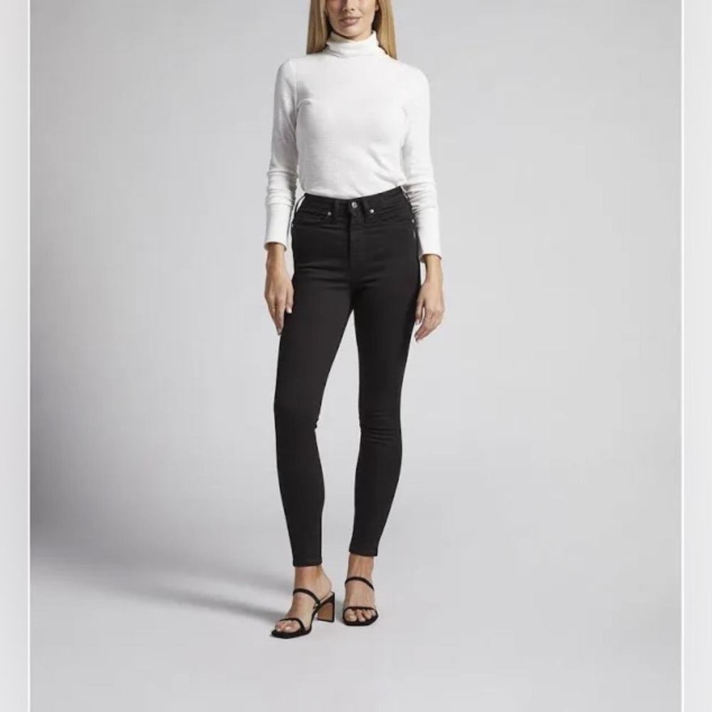 Women's Black Skinny Jeans